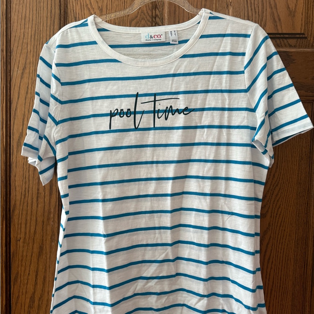 d&co Women's Striped Short Sleeve Tee - Blue and White